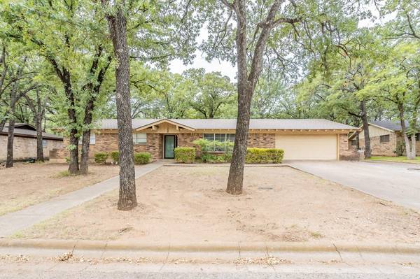 144 Nottingham Circle, Bridgeport, TX 76426