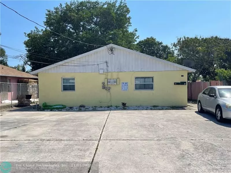 165 W 17th St, Riviera Beach, FL 33404