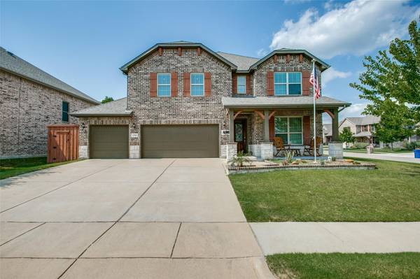 1743 Crescent Oak Street, Wylie, TX 75098