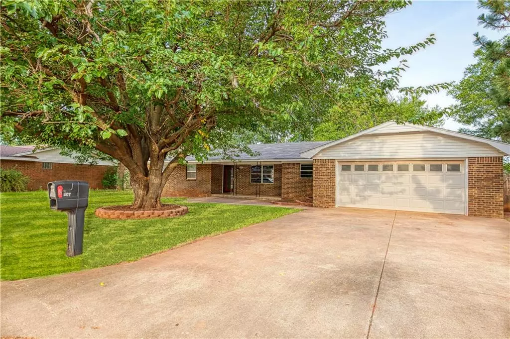 Sayre, OK 73662,407 Spurlin Drive