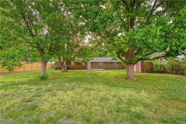 Sayre, OK 73662,407 Spurlin Drive