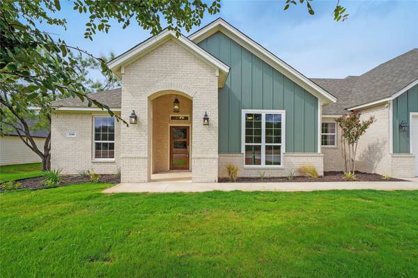 1160 Green Elm Road, Graford, TX 76449