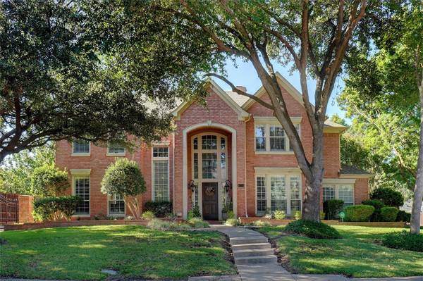 6745 Clear Spring Drive, Fort Worth, TX 76132