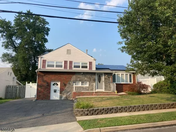 18 Frederick Pl, Sayreville Boro, NJ 08859