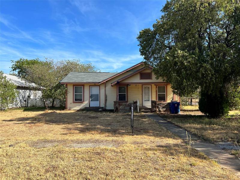 1400 W Elm Street, Breckenridge, TX 76424