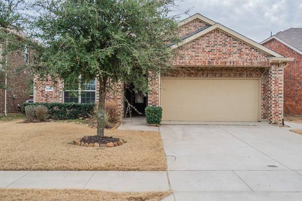 8724 Sierra Trail, Cross Roads, TX 76227