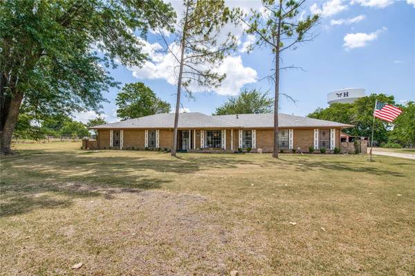 1405 Laurence Drive, Heath, TX 75032