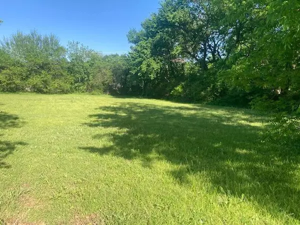 Bonham, TX 75418,0000 Elm