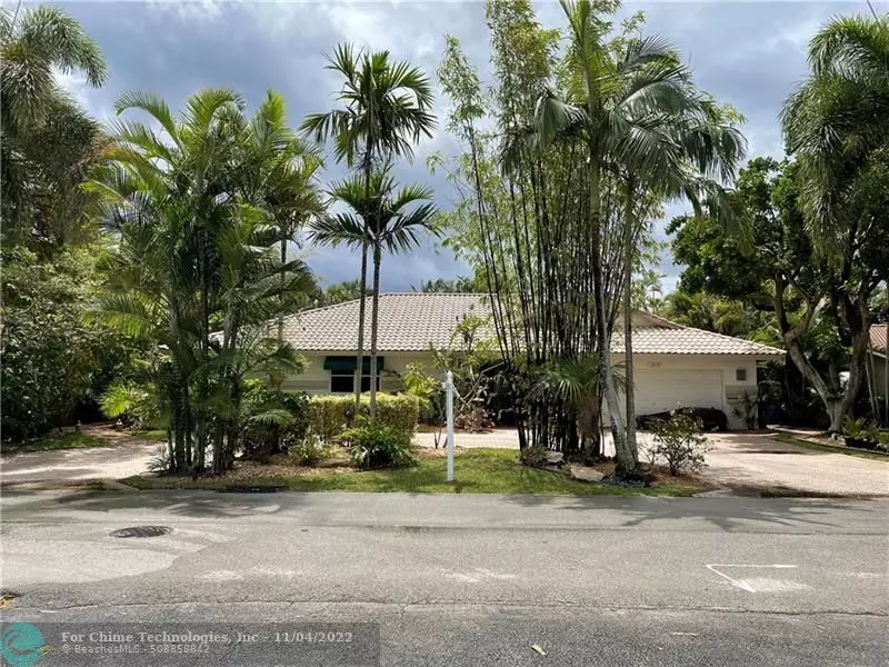 2858 NE 18th St, Pompano Beach, FL 33062