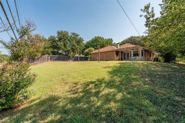 4404 Owendale Drive, Benbrook, TX 76116