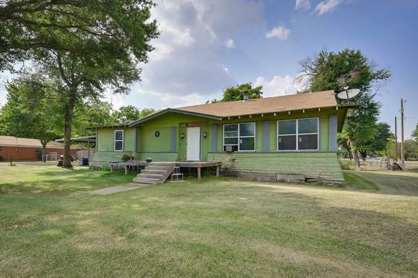 310 S Sinclair Avenue, Kerens, TX 75144