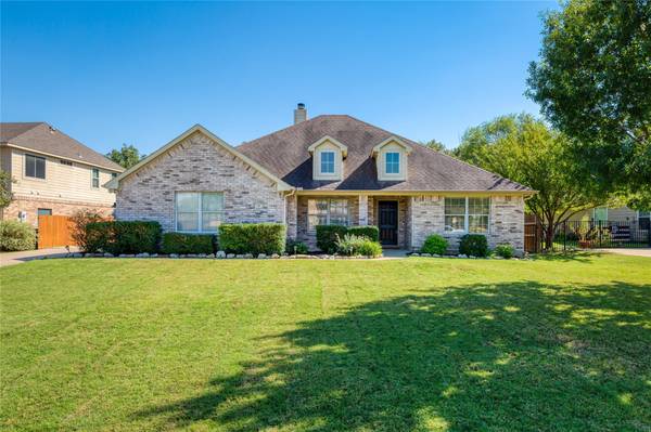 2497 Glen Ranch Drive, Burleson, TX 76028