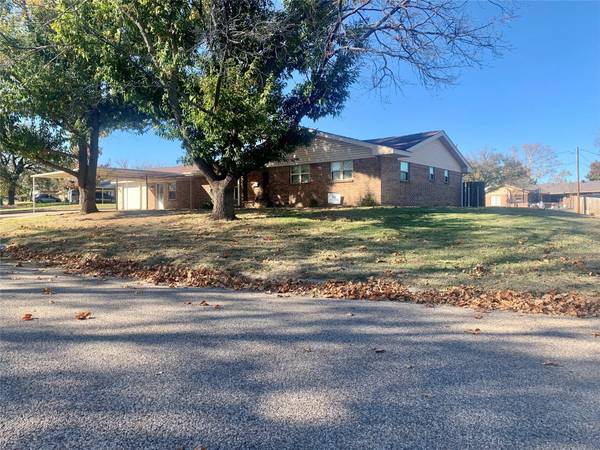 243 Hillcrest Drive, Nocona, TX 76255