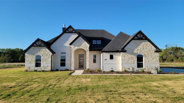 1004 Bobcat Pass, Weatherford, TX 76087