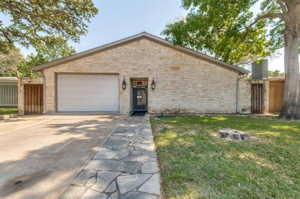 2012 Bradford Street, Irving, TX 75061