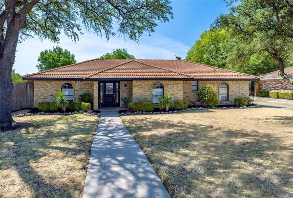 1134 Sunset Drive, Trophy Club, TX 76262