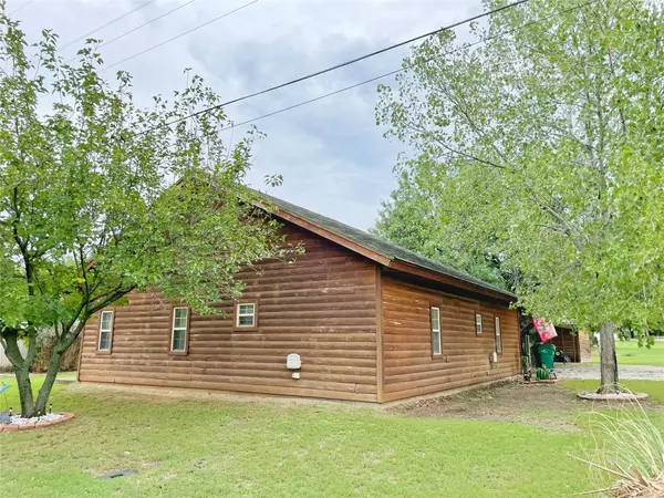 Graford, TX 76449,404 E Powell Avenue