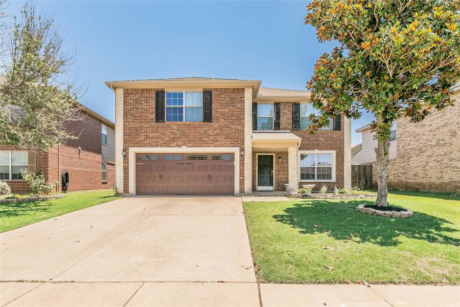 10708 Emerald Park Lane, Fort Worth, TX 76052