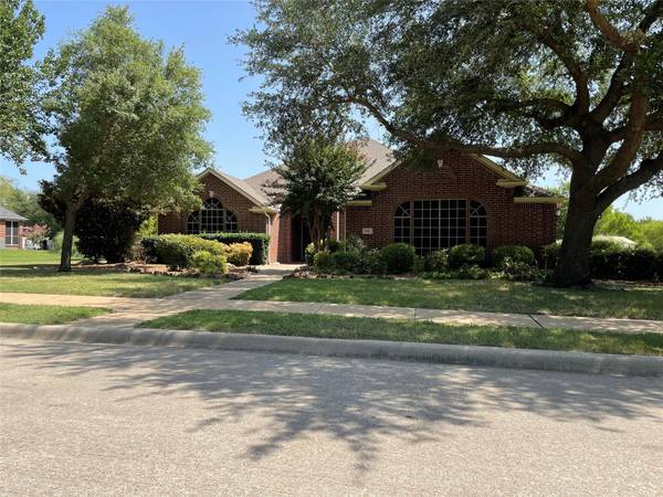 106 Dunford Drive, Heath, TX 75032