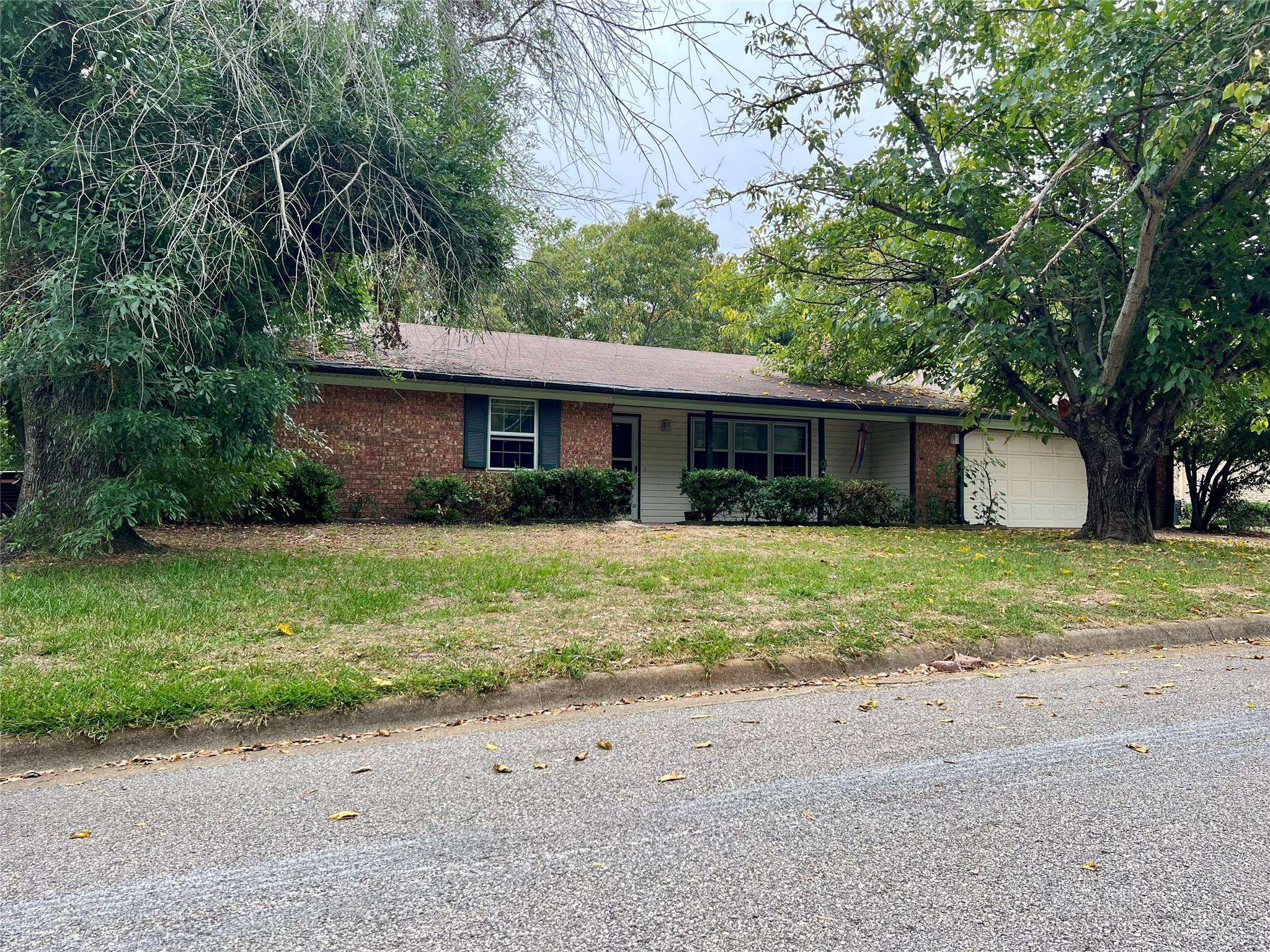 Athens, TX 75752,3308 Bogota Street