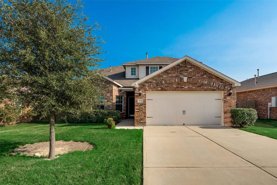 2034 Cone Flower Drive, Forney, TX 75126