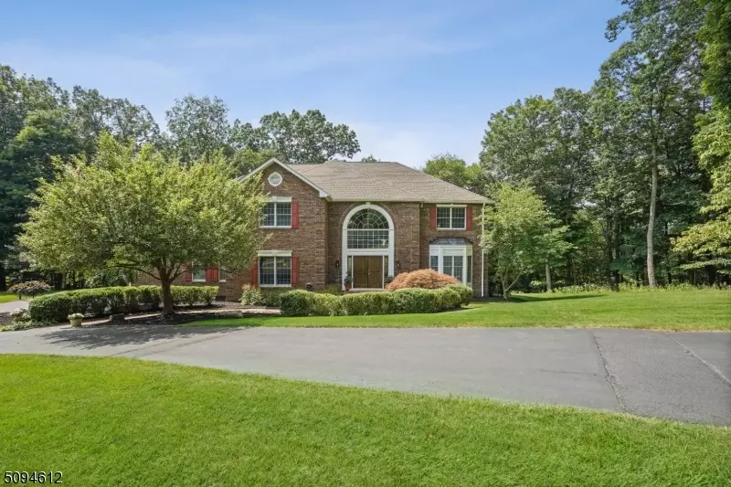 3 Krista Ct, Mendham Twp., NJ 07945