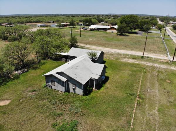 1711 E Elliott Street, Breckenridge, TX 76424