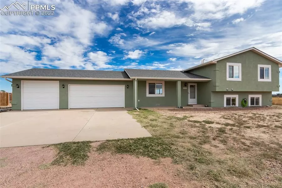 566 N Verbena DR, Pueblo West, CO 81007