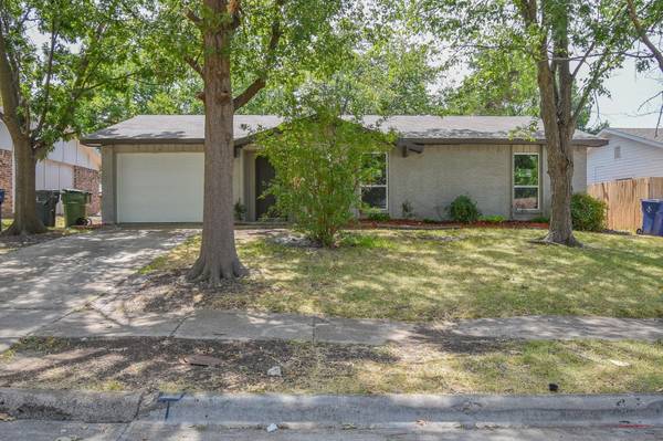 210 Trailridge Drive, Garland, TX 75043