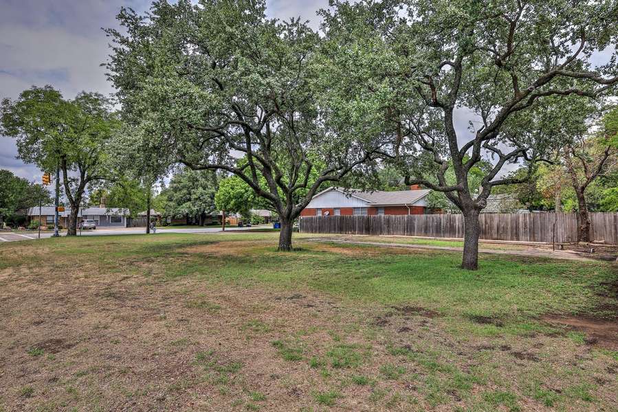 4240 SW Loop 820, Fort Worth, TX 76109