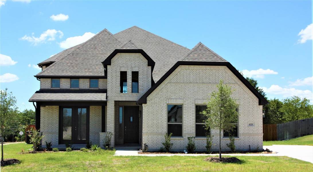 618 Hillstone Drive, Midlothian, TX 76065