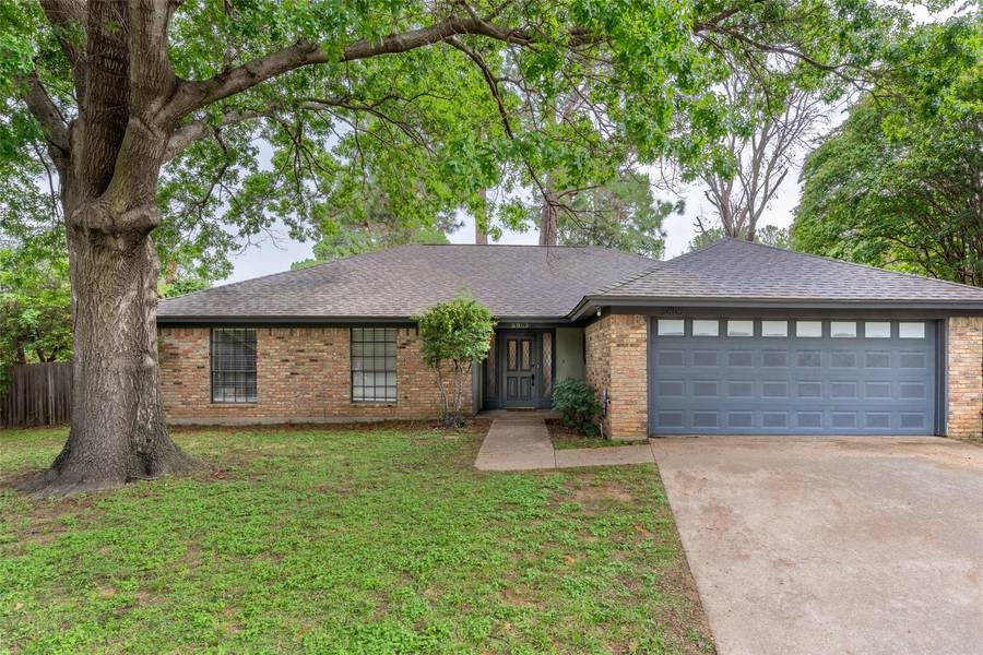 5803 Little Pond Court, Arlington, TX 76016