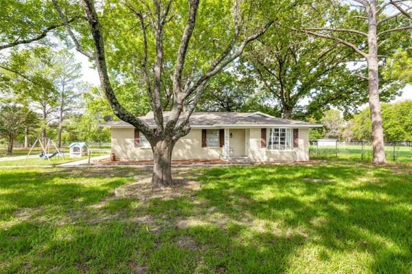 3109 Fm 1183,  Ennis,  TX 75119