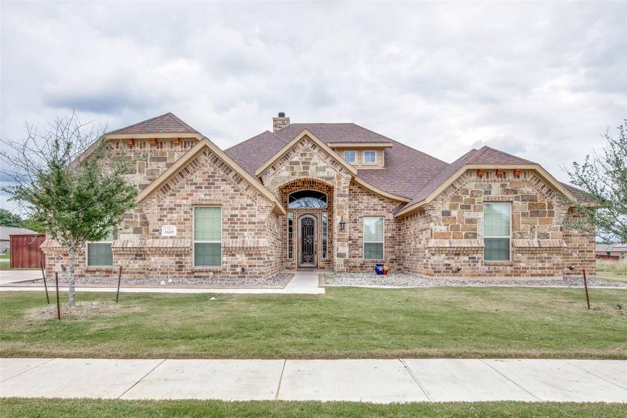 1605 Sea Breeze Court, Azle, TX 76020