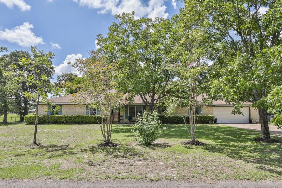 185 County Road 2437, Mineola, TX 75773