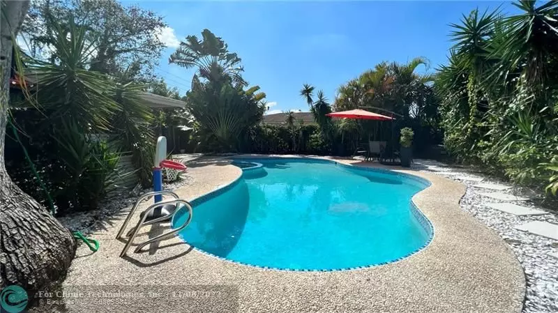 7103 NW 82nd St, Tamarac, FL 33321