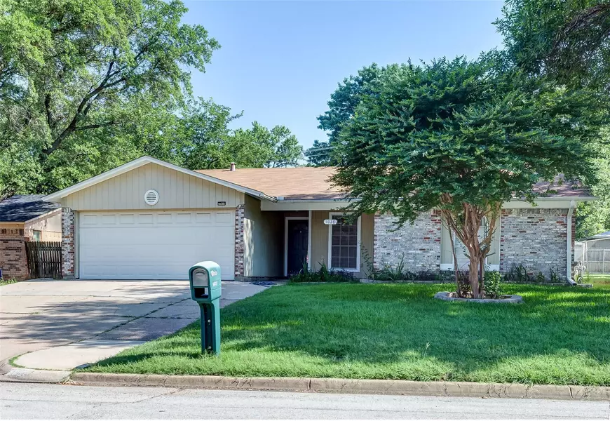 1028 Barber Street, Hurst, TX 76053