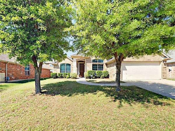 4935 Screech Owl Lane, Grand Prairie, TX 75052