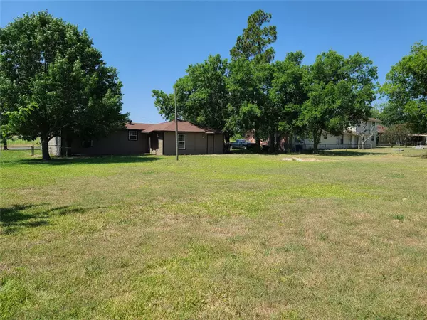 Greenville, TX 75401,5904 Lee Street