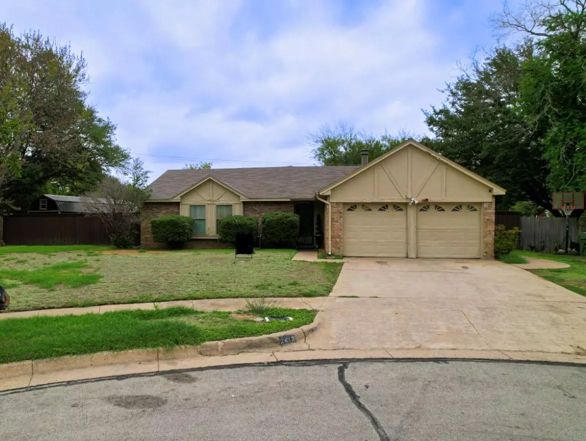 Arlington, TX 76014,2417 Clearhaven Court