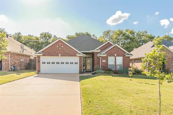 108 Blue Bonnet Circle, Justin, TX 76247