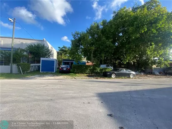 Miami, FL 33147,3208 NW 69th St