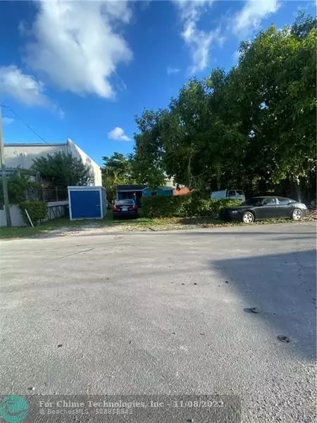 Miami, FL 33147,3208 NW 69th St