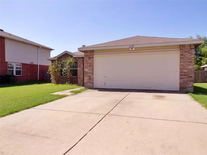 4309 Kyleigh Drive, Fort Worth, TX 76123