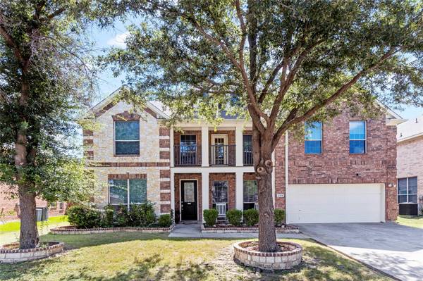 2319 Comanche Trail, Grand Prairie, TX 75052