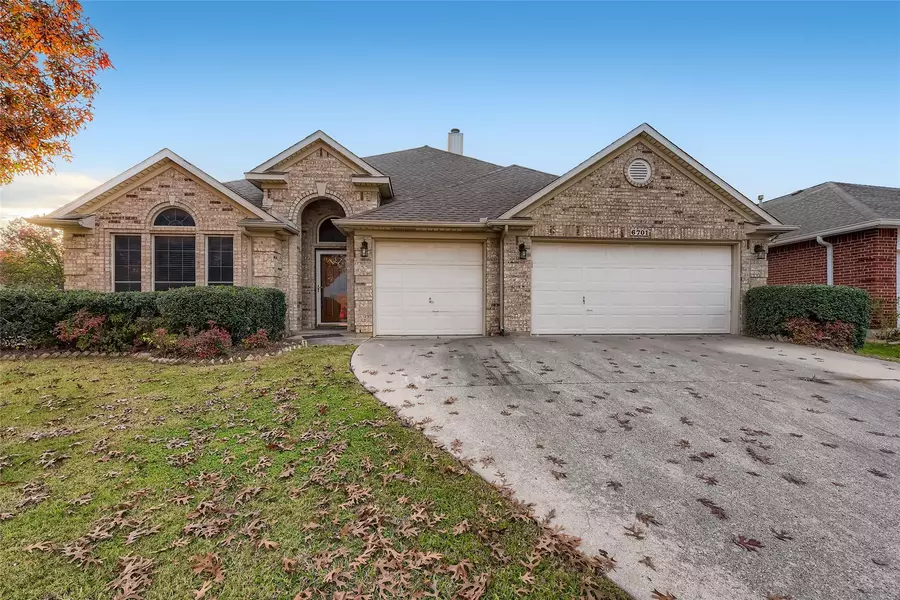 6701 Trilobite Trail, Fort Worth, TX 76137