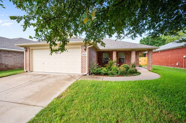 10605 Aransas Drive, Fort Worth, TX 76131