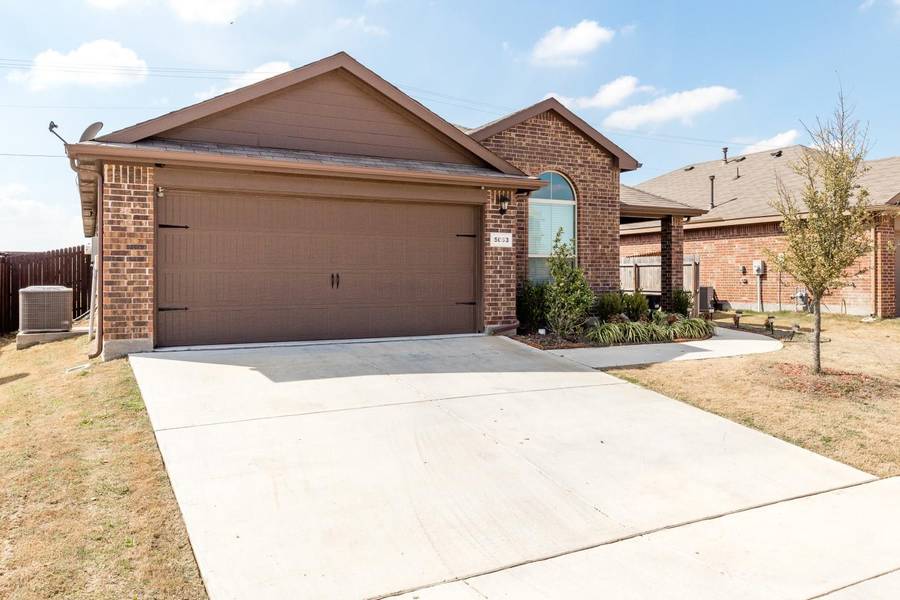 5053 Grayson Ridge Drive, Fort Worth, TX 76179