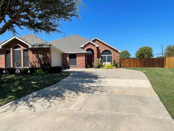 3809 Knight Drive, Rowlett, TX 75089