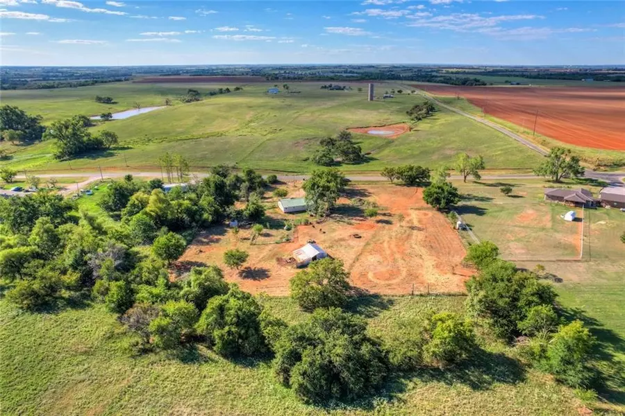 1410 County Road 1280, Amber, OK 73004